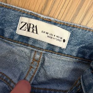 Zara size 4 ripped jeans good condition